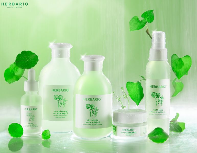 Bộ sản phẩm chăm sóc da chứa chiết xuất rau má Herbario Bộ sản phẩm chăm sóc da chứa chiết xuất rau má Herbario
