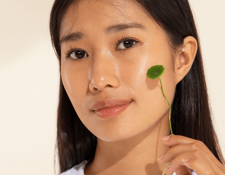 Lưu ý khi sử dụng rau má cho làn da