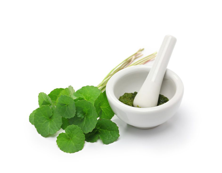 Cách dùng rau má để chăm sóc da